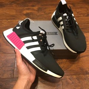 ADIDAS Nmd_R1 black pink white marimekko running athletic shoes sneakers women